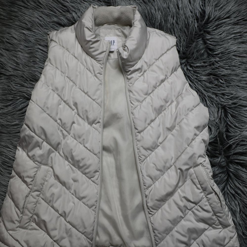 Women's Gap Vest